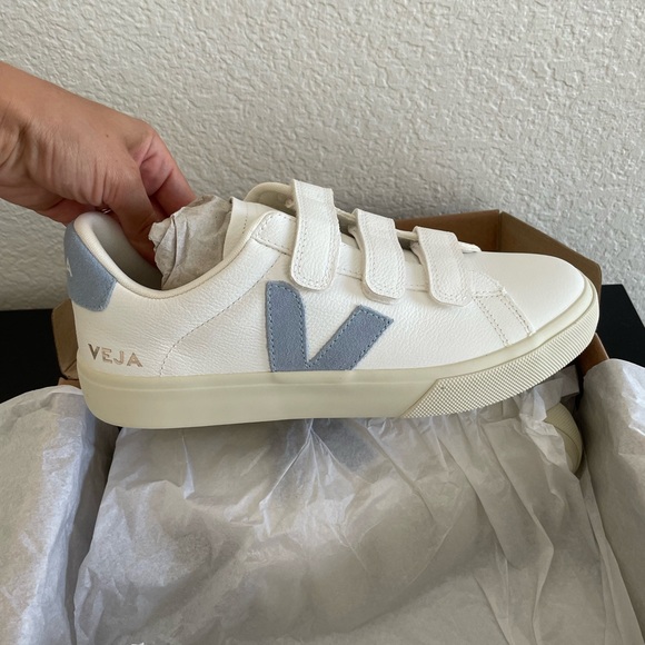 Womens Veja Recife sneakers NWT - Picture 11 of 11